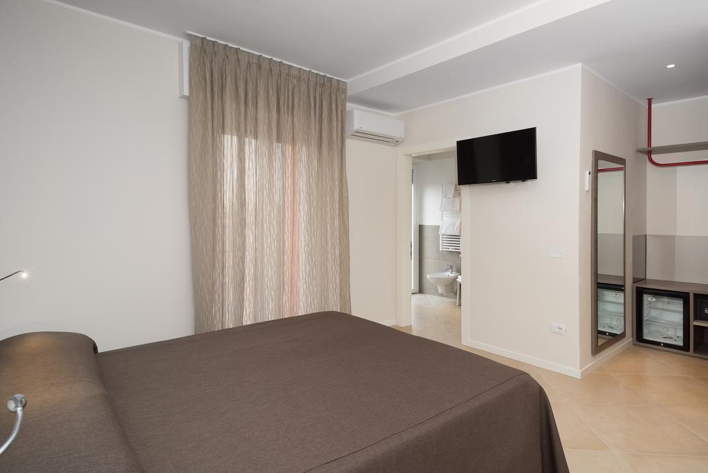 Guesthouse เวโรนา ห้อง รูปภาพ