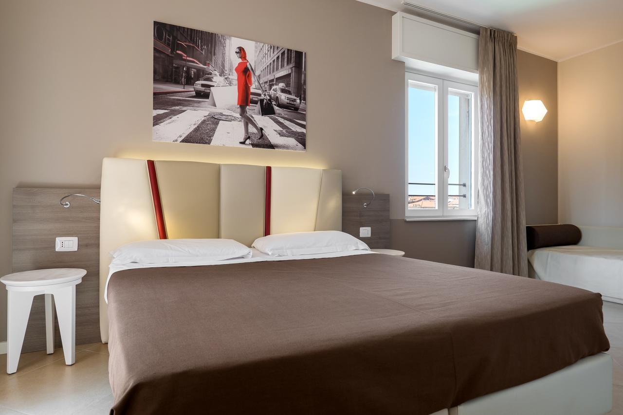 Guesthouse เวโรนา ภายนอก รูปภาพ