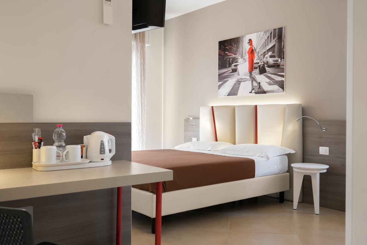 Guesthouse เวโรนา ภายนอก รูปภาพ