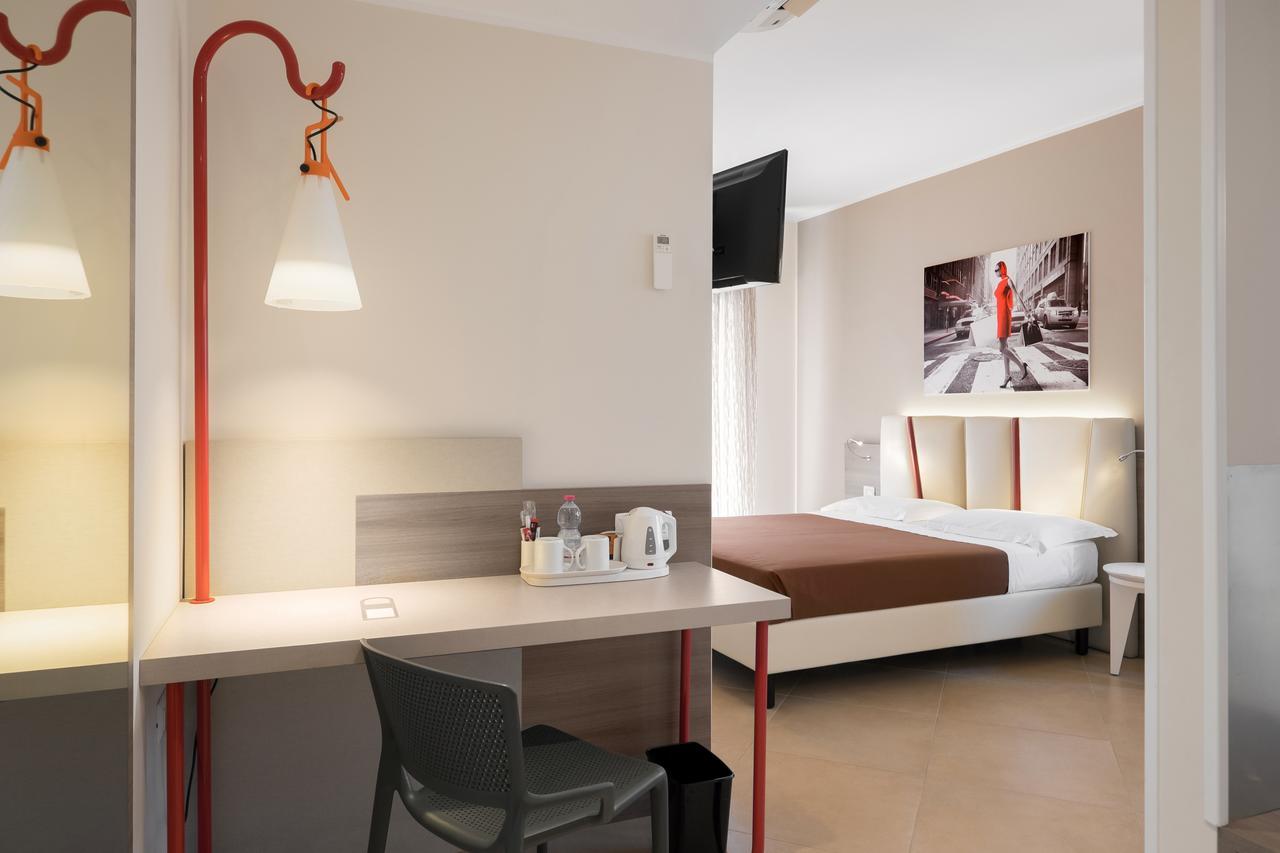 Guesthouse เวโรนา ภายนอก รูปภาพ
